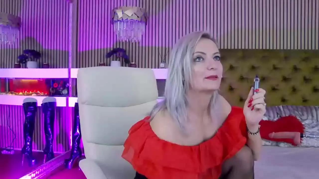 AdinaJenner from Streamray