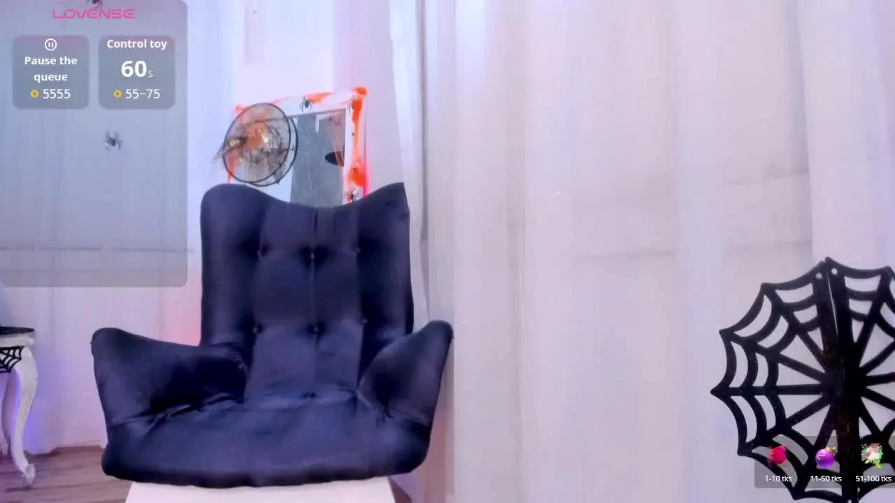 Cute AlexiiaBrown wants you to fuck her body now AlexiiaBrown from Streamray