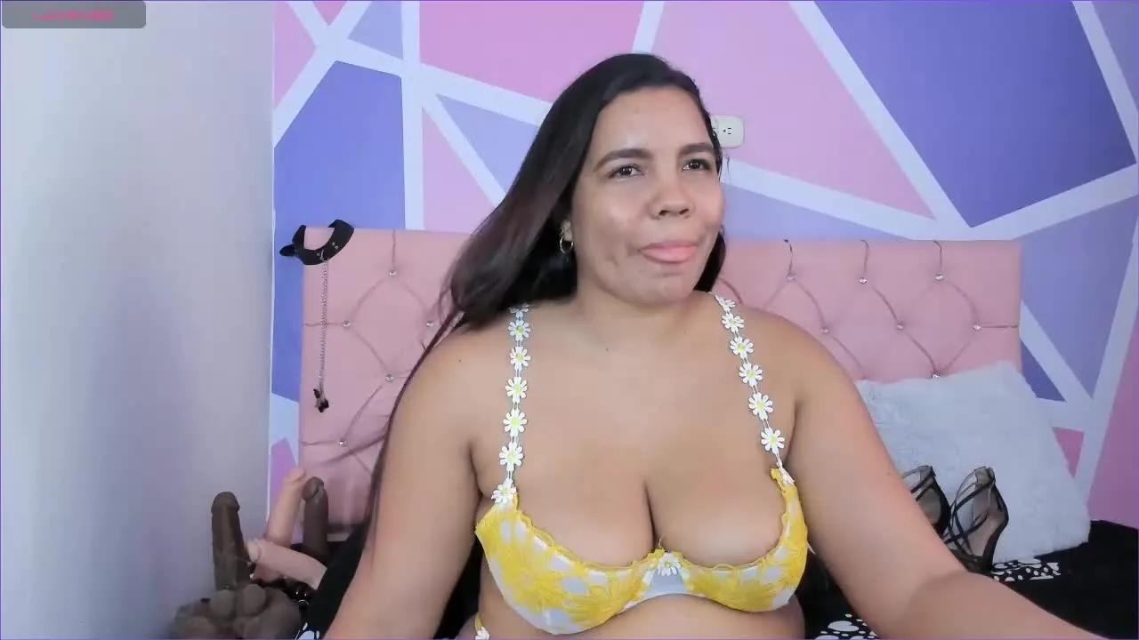 Sexy AngieCaramel from Streamray AngieCaramel from Streamray