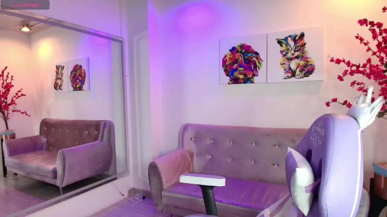 Antonellawild from Streamray