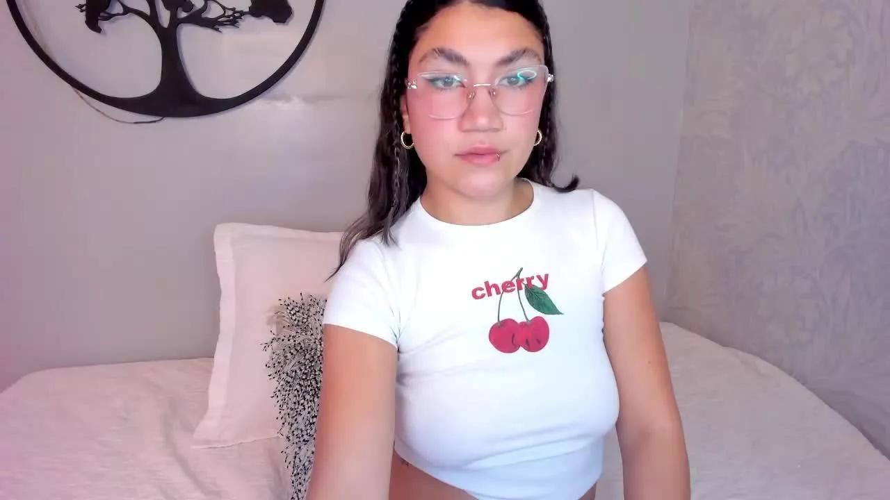 Naked CherryBlossom21 wants you to fuck her body now CherryBlossom21 from Streamray