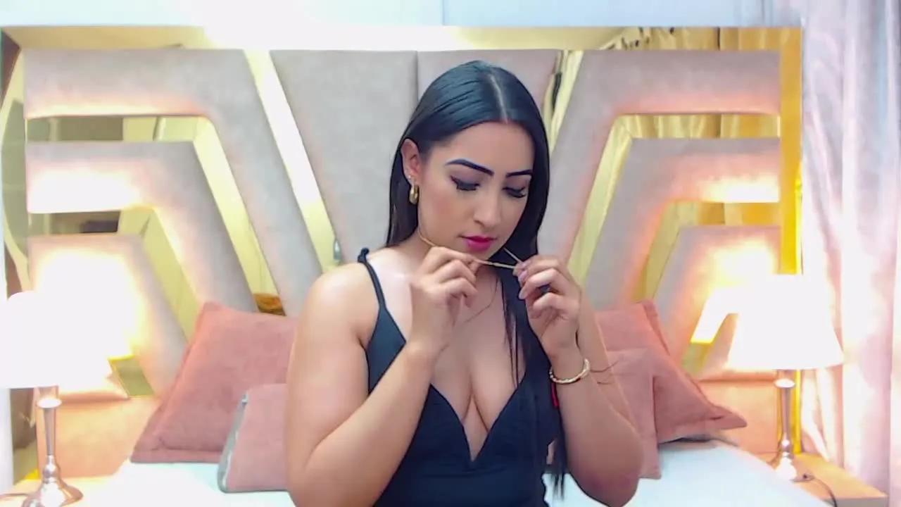 Sexy CloeRio wants you to fuck her body now CloeRio from Streamray