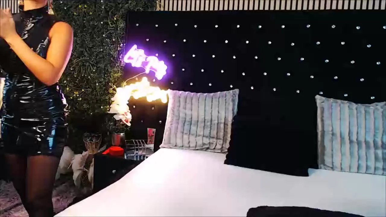 Try Streamray's InannaIshtar12 InannaIshtar12 from Streamray