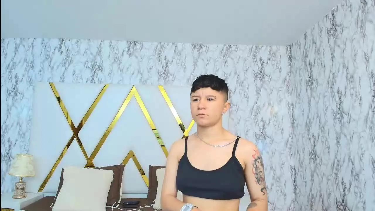 Naked JuliThompson wants you to fuck her body now JuliThompson from Streamray