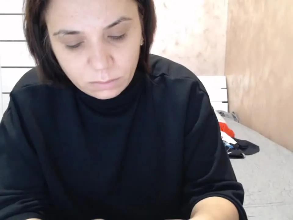 Masturbate to LorraGrey, she wants to masturbate for you LorraGrey from Streamray