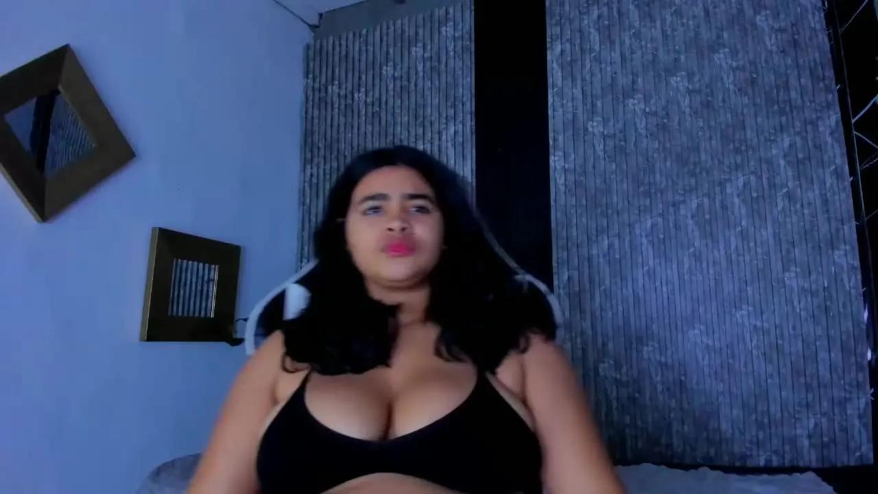 Join Streamray's Luna_Tower Luna_Tower from Streamray