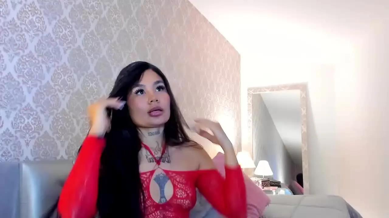 Masturbate to 23 years old SaraWalker from Streamray SaraWalker from Streamray