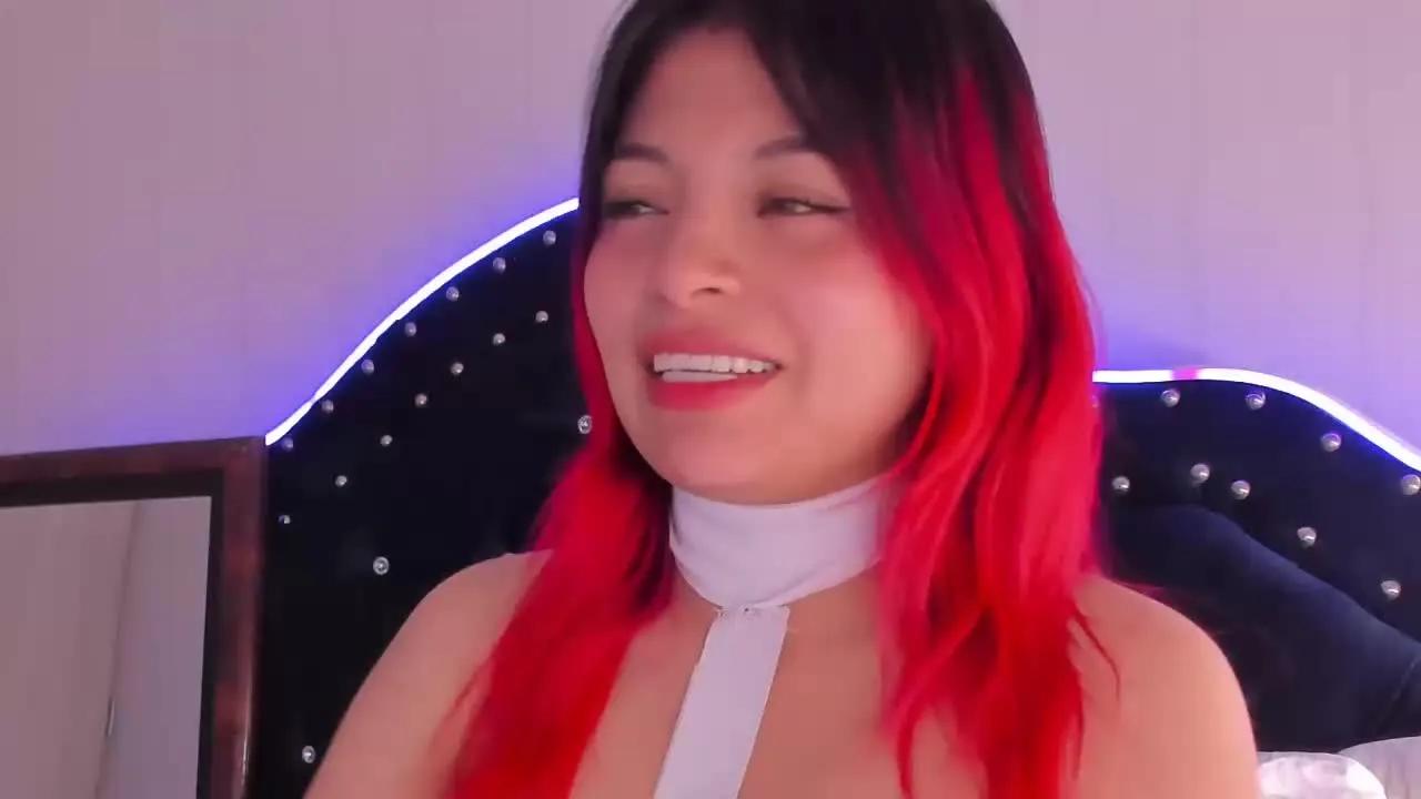 Discover ShofiaWett, she wants to masturbate for you ShofiaWett from Streamray