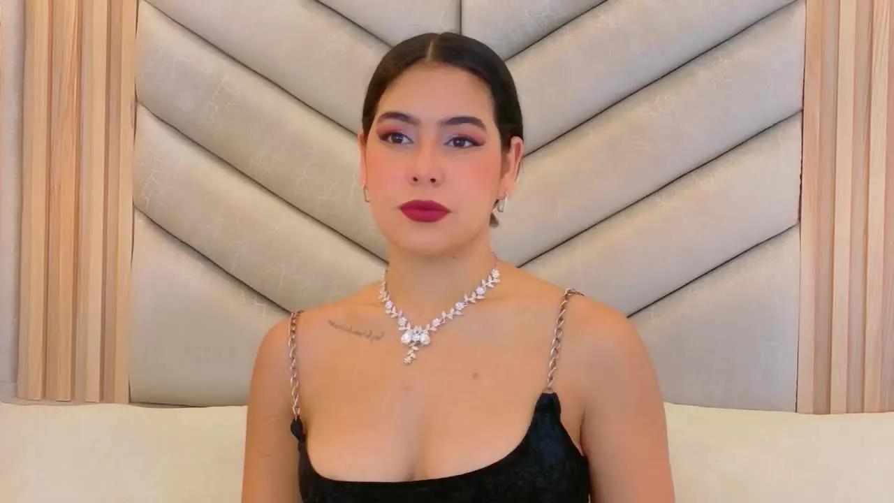 ThaliaGlow from Streamray