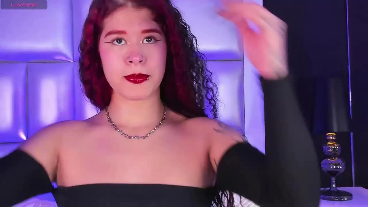 Naked ValkaNowak wants you to fuck her body now ValkaNowak from Streamray