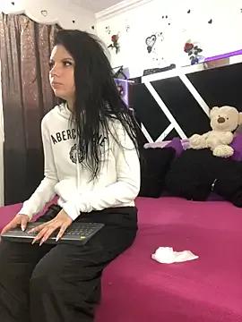 1lovelygirls from StripChat