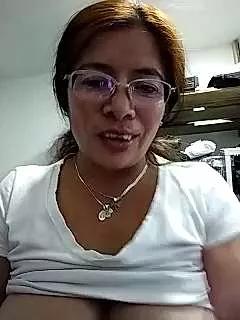 __valentina18 on StripChat 