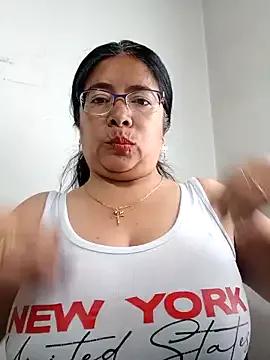 __valentina18 on StripChat 