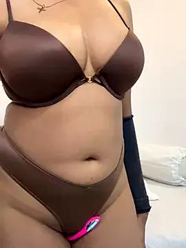 angelwavy from StripChat