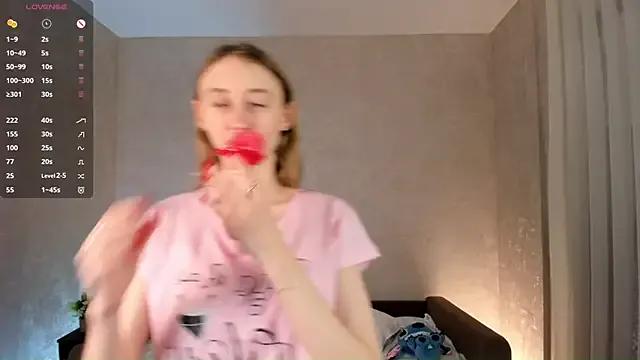 Sexy BeatrixHiett wants you to fuck her body now BeatrixHiett from StripChat