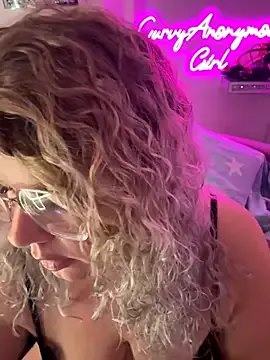 CurvyAnonymousGirl89 from StripChat