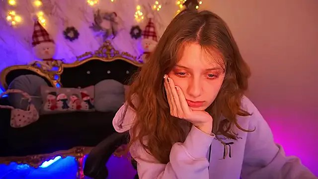 CuteeFoxy from StripChat