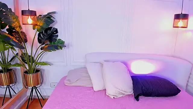 Dafne_Hillss from StripChat