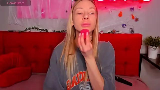 Diana_Garrett from StripChat