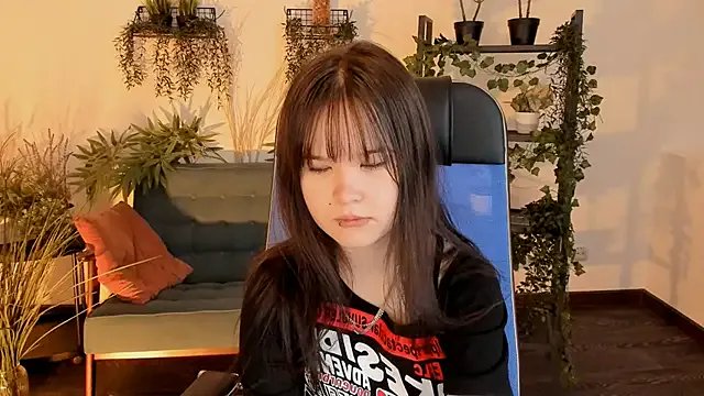 Elainebeness from StripChat