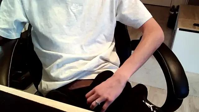 Masturbate to ElViko11, he wants to masturbate for you ElViko11 from StripChat