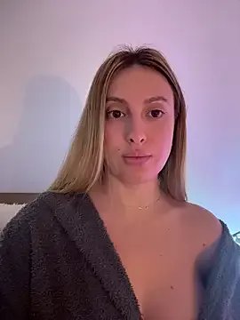 Eva_Ryen from StripChat