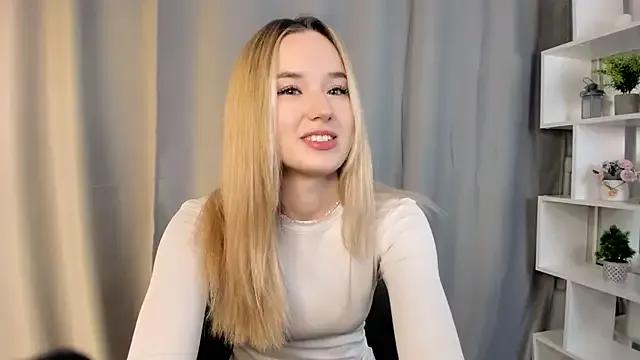 EveMcclearen from StripChat