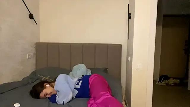 Explore 23 years old FavorLeila from StripChat FavorLeila from StripChat