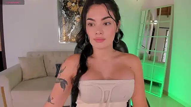 GiaFerrara from StripChat