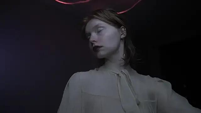 ginger_hugs from StripChat