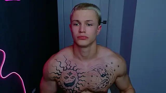 Join James__Noah, he wants to masturbate for you James__Noah from StripChat