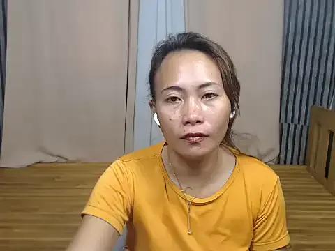 joanpetite from StripChat