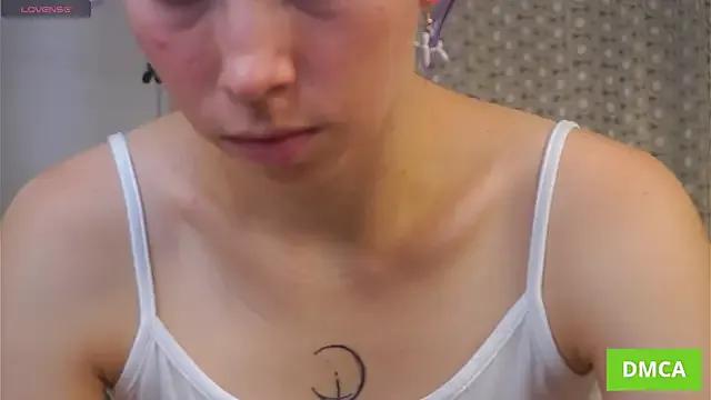 Sexy JuliannaWenger wants you to fuck her body now JuliannaWenger from StripChat