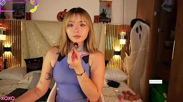 Julieta_priv from StripChat