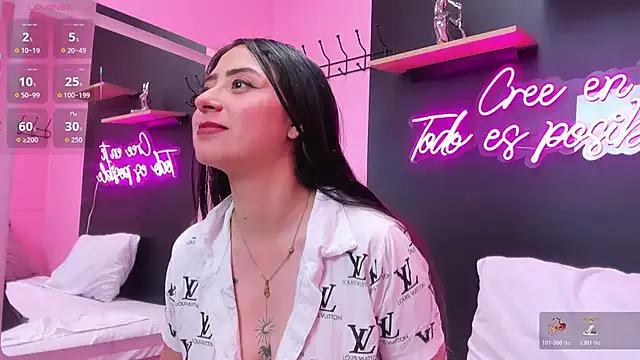 JuliethCruz_ from StripChat