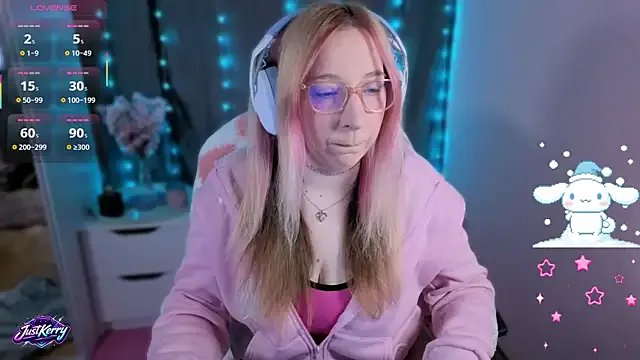 JustKerry from StripChat