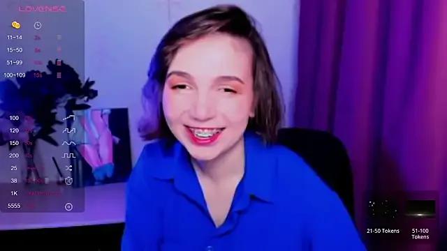 KindHazelHere_ from StripChat