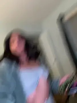 Liyah_19 from StripChat