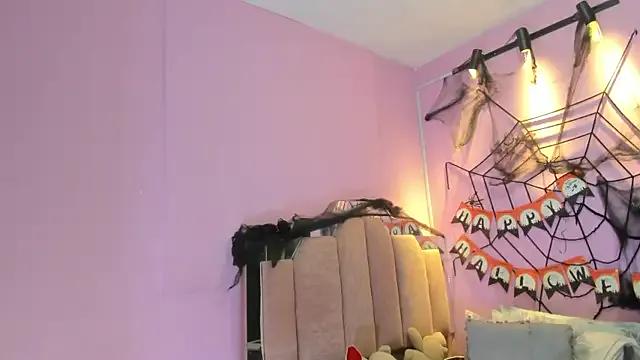 LoveQueen2 from StripChat