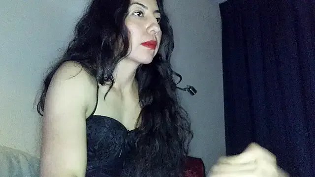 LunaLatinaa from StripChat