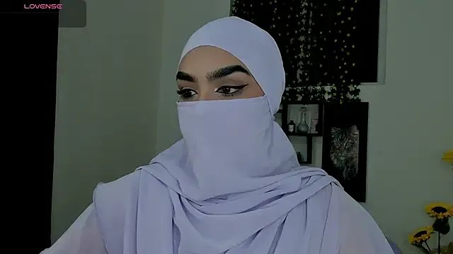 Maissa_Alabi from StripChat