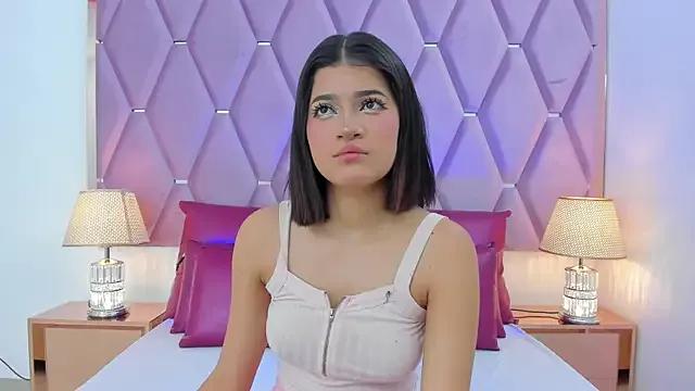 MaskedGirl_ from StripChat