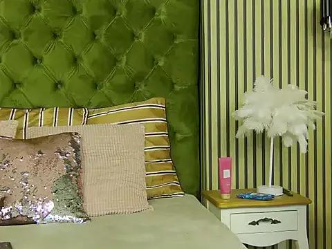 MiaJenner from StripChat