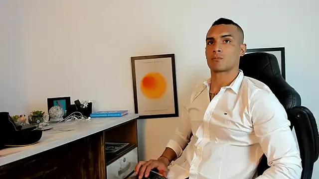 Naked Michael_Blaze wants you to fuck his body now Michael_Blaze from StripChat