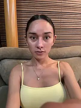 Midnight_Cravingsts from StripChat