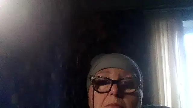 Milaniya606 from StripChat