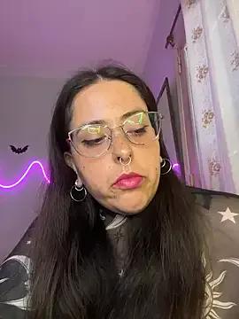 Discover dirty camslut Mizztikaa Mizztikaa from StripChat