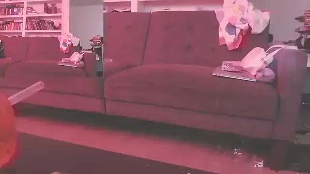 MyLilyDemon from StripChat