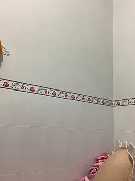 Nana-mup from StripChat