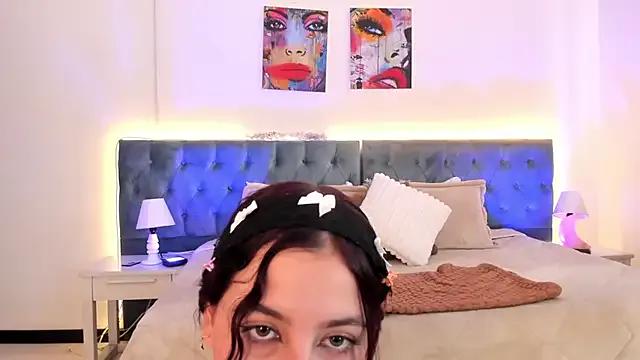 Checkout Regina_blum, she wants to masturbate for you Regina_blum from StripChat